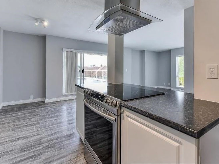 312-13771 72a Surrey, BC Avenue, Surrey, BC, V3W 9C6 - 4