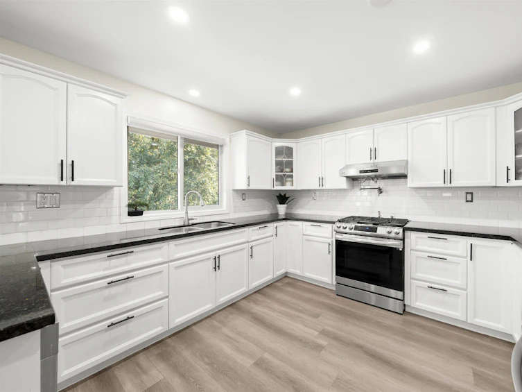 35942 Marshall Road, Abbotsford, BC, V3G 2M2 - 10