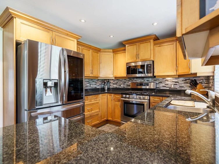 3309 Hyde Park Place, Coquitlam, BC, V3E 3G4 - 11