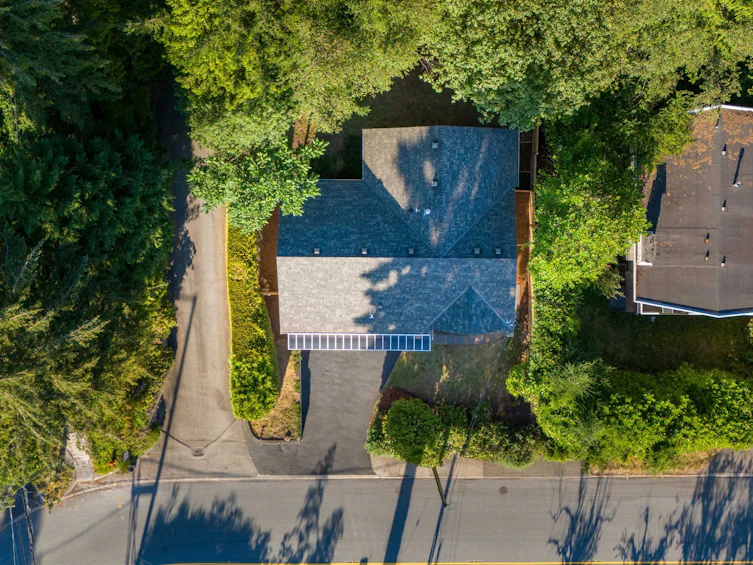3862 Lonsdale Avenue, North Vancouver, BC, V7N 3K6 - 4