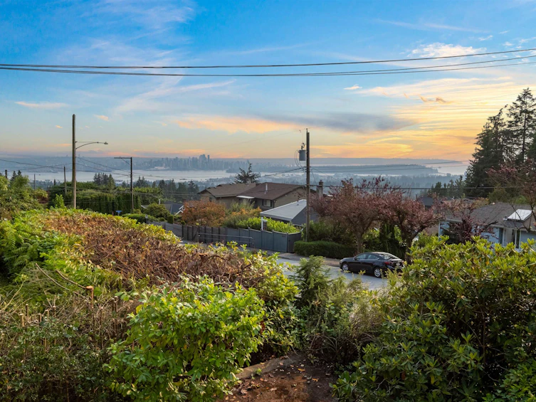 3862 Lonsdale Avenue, North Vancouver, BC, V7N 3K6 - 10