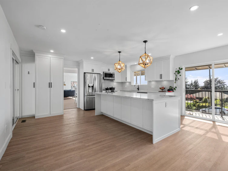 3862 Lonsdale Avenue, North Vancouver, BC, V7N 3K6 - 12