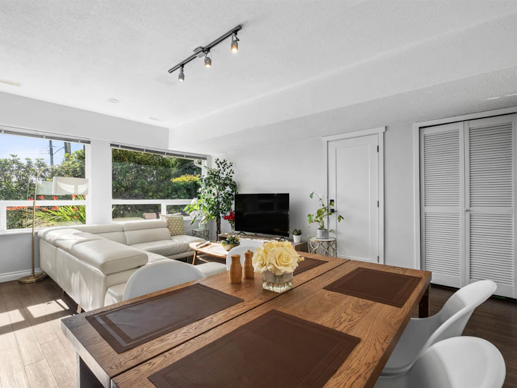 3862 Lonsdale Avenue, North Vancouver, BC, V7N 3K6 - 37