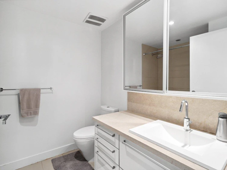 215-288 W 1st Avenue, Vancouver, BC, V6C 3L2 - 13