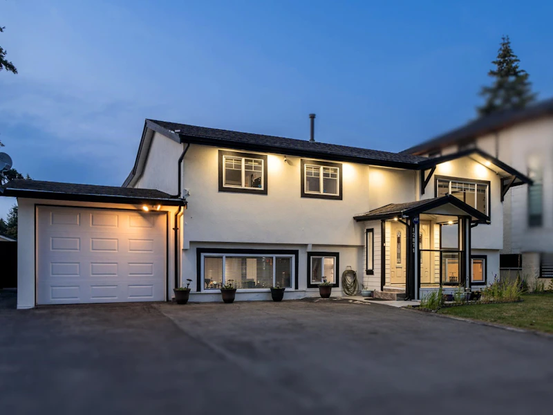 12871 69th Avenue, Surrey BC V3W 6W3