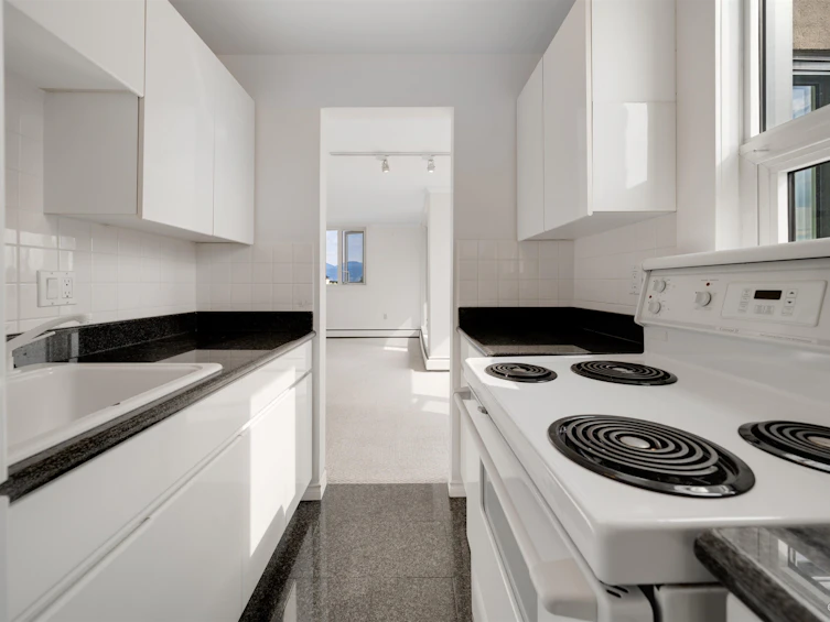 903-2165 W 40th Avenue, Vancouver, BC, V6M 1W4 - 7