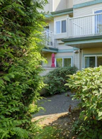 9 22800 Windsor Court