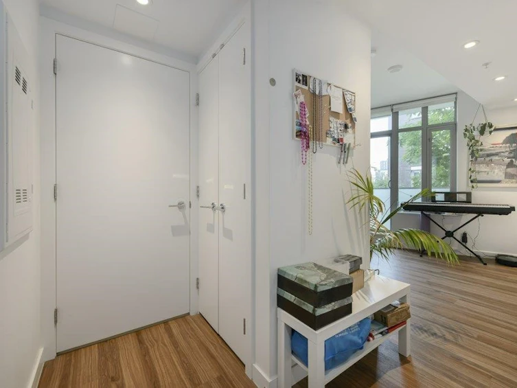 208-1661 Quebec Street, Vancouver, BC, V6A 0H2 - 9