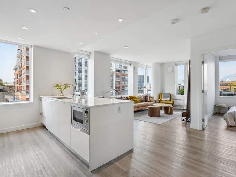 302-209 E 7th Avenue, Vancouver, BC, V5T 0H3 - 3