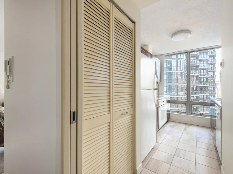 1704-837 W Hastings Street, Vancouver, BC, V6C 3N7 - 12