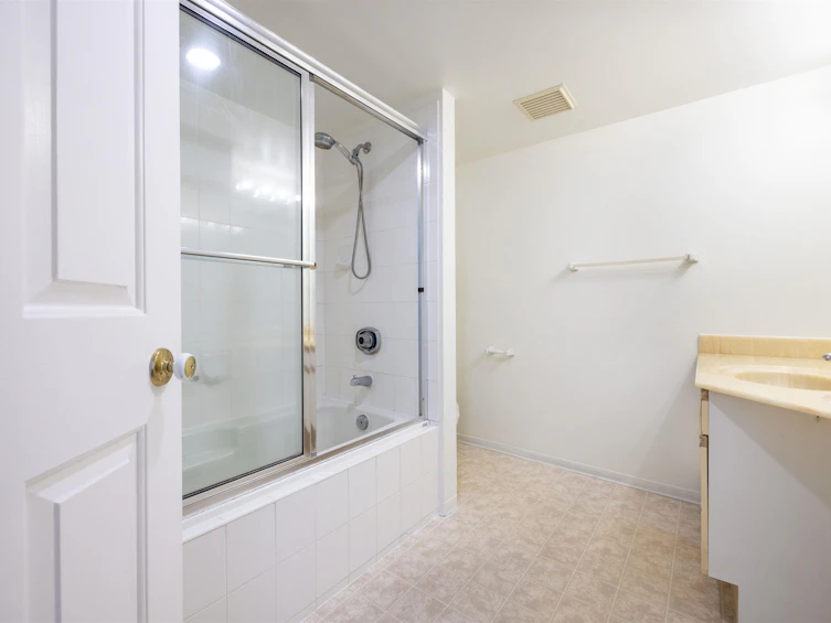 213-8655 Jones Road, Richmond, BC, V6Y 3V7 - 8
