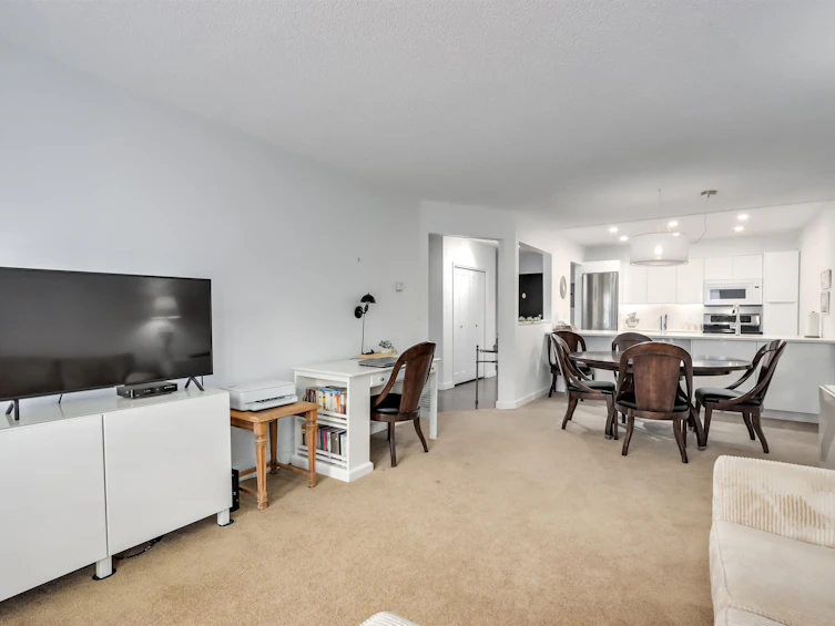 206-120 W 17th Street, North Vancouver, BC, V7M 1V4 - 10