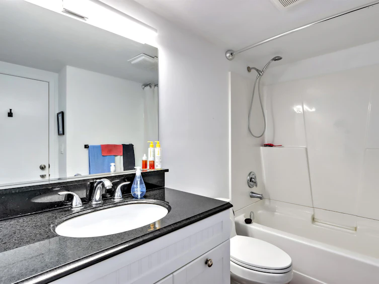 206-120 W 17th Street, North Vancouver, BC, V7M 1V4 - 20
