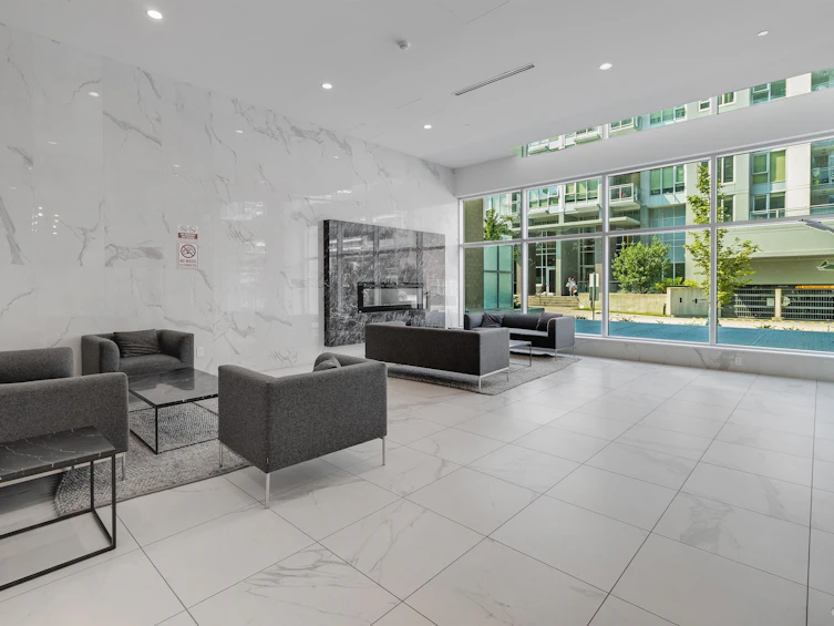 2006-13350 Central Avenue, Surrey, BC, V3T 0S1 - 12