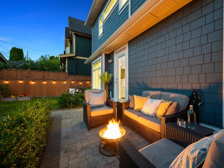 1929 Kitchener Street, Vancouver, BC, V5L 2W6 - 2