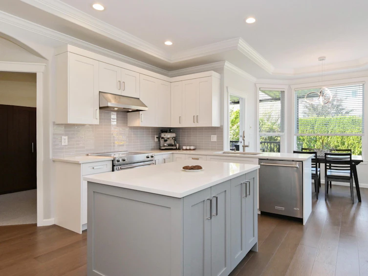 18867 69a Avenue, Surrey, BC, V4N 5K2 - 11