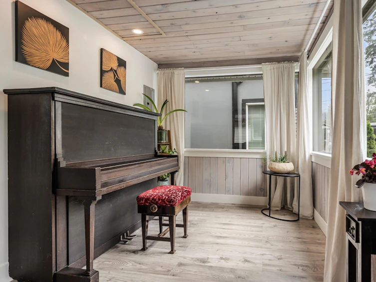 235 1st Avenue, Cultus Lake, BC, V2R 4Y6 - 5