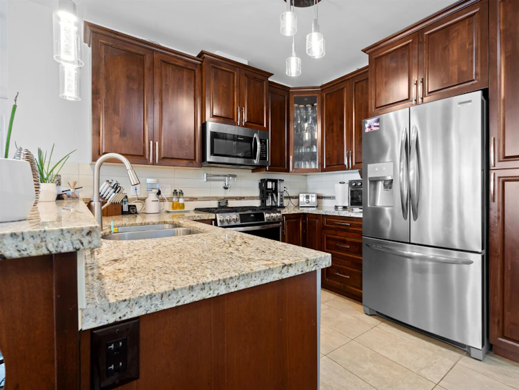 308-32445 Simon, Abbotsford, BC, V2T 0G7 - 11