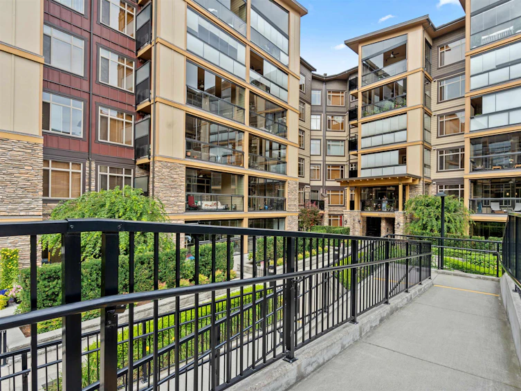 308-32445 Simon, Abbotsford, BC, V2T 0G7 - 32