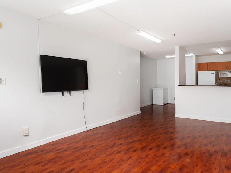 112-7800 St. Albans Road, Richmond, BC, V6Y 3Y5 - 4