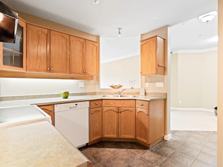 301-12464 191b Street, Pitt Meadows, BC, V3Y 2P6 - 5
