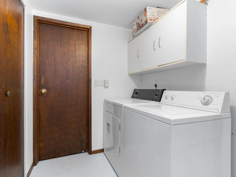 33897 Walnut Avenue, Abbotsford, BC, V2S 2S2 - 23