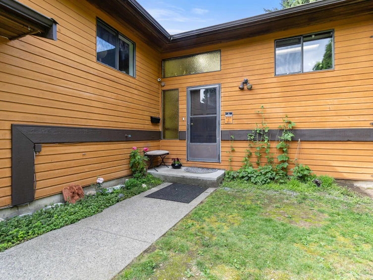 33897 Walnut Avenue, Abbotsford, BC, V2S 2S2 - 3