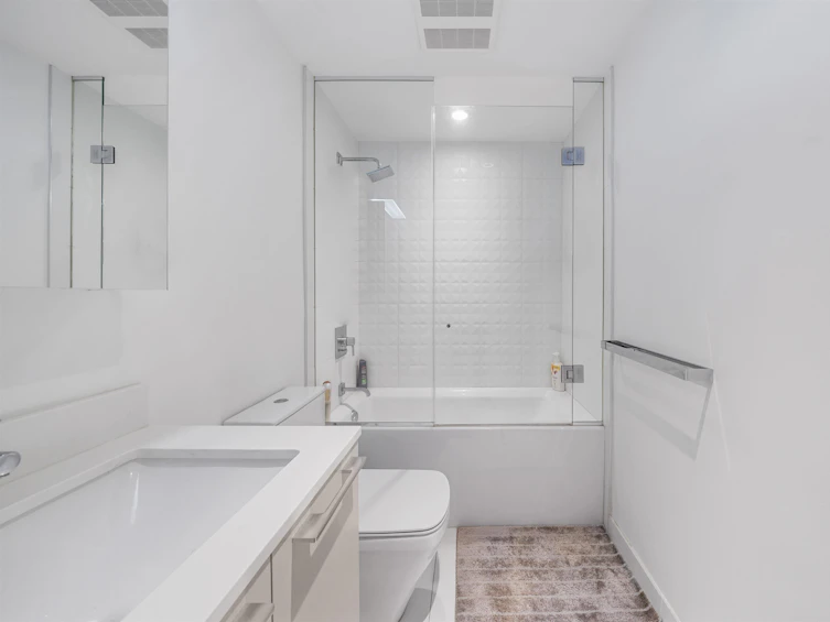 303-2220 Kingsway, Vancouver, BC, V5N 2T7 - 9