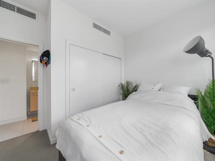 303-2220 Kingsway, Vancouver, BC, V5N 2T7 - 11