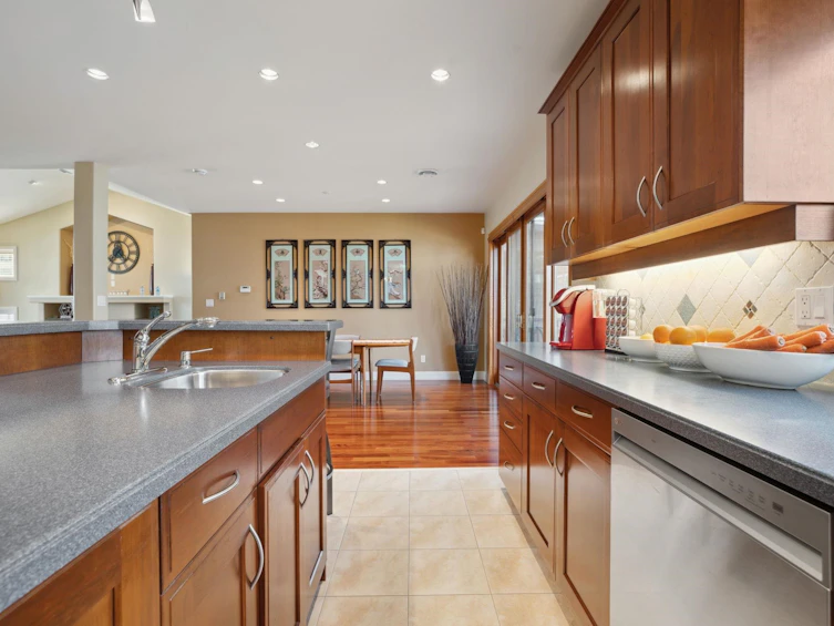 4371 Charles Street, Burnaby, BC, V5C 3L3 - 9