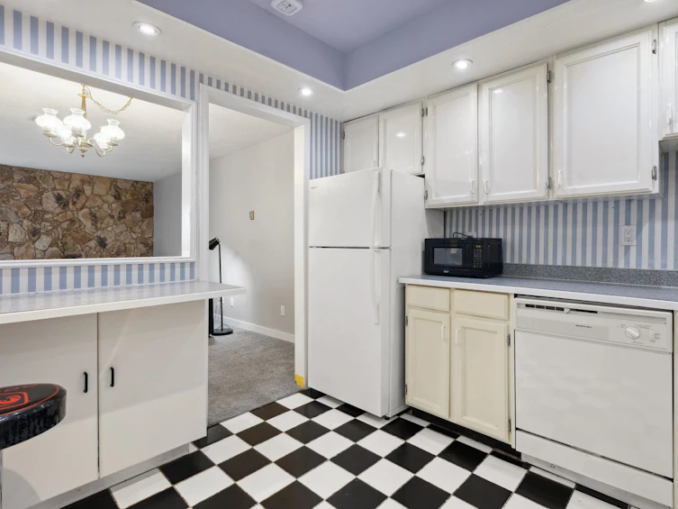 105-1371 Foster, Surrey, BC, V4B 3X5 - 14
