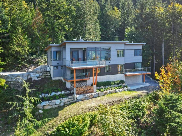 1135 Copper Drive, Squamish, BC, V8B 1J2