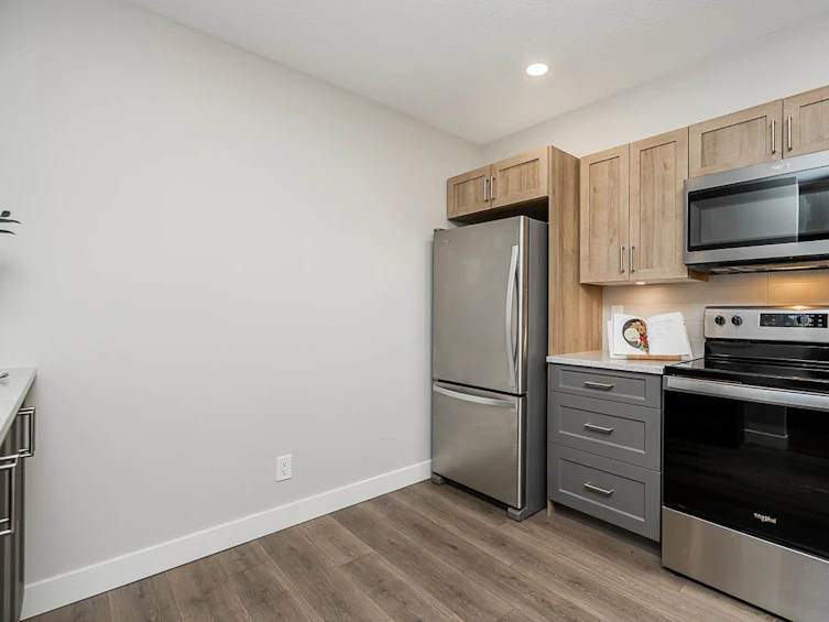 406-6735 Station Hill Court, Burnaby, BC, V3N 4W5 - 4