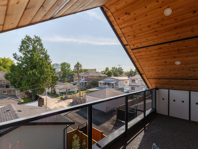 2-2232 East 27th Avenue, Vancouver, BC, V5N 2X2 - 29