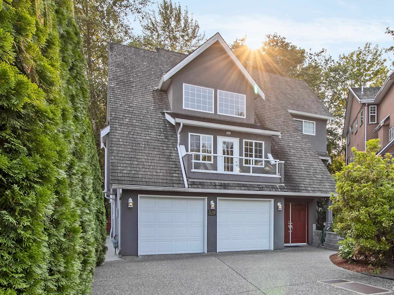 319 Cape Horn Place, Coquitlam BC V3K 6W4