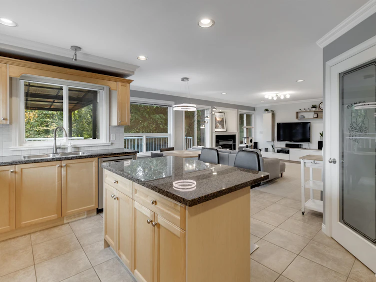 319 Cape Horn Place, Coquitlam, BC, V3K 6W4 - 16