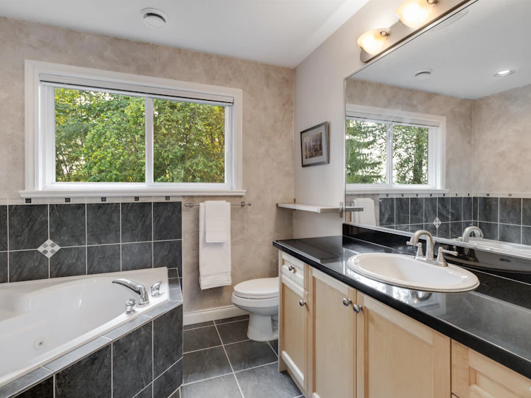 319 Cape Horn Place, Coquitlam, BC, V3K 6W4 - 27