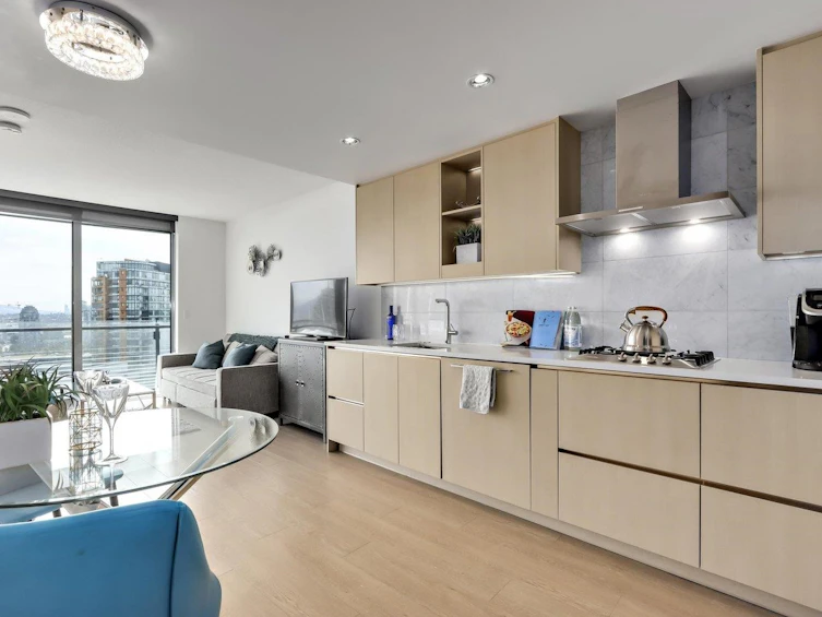 2310-89 Nelson Street, Vancouver, BC, V6Z 0E7 - 2