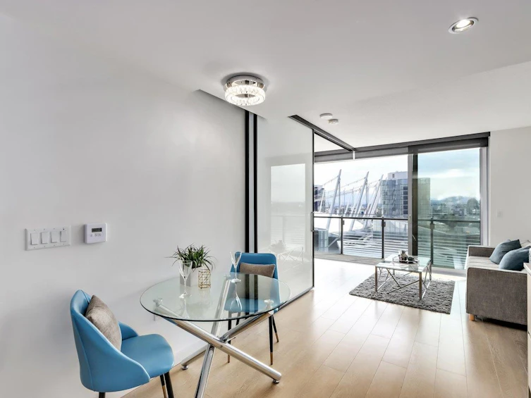 2310-89 Nelson Street, Vancouver, BC, V6Z 0E7 - 3
