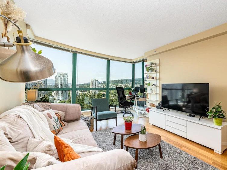 1902-3071 Glen Drive, Coquitlam, BC, V3B 7R1 - 3