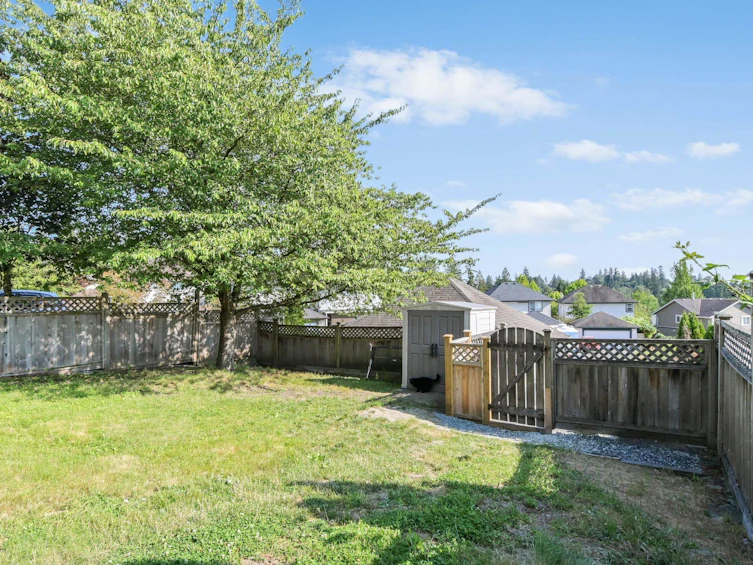 23802 112 Avenue, Maple Ridge, BC, V2W 1E5 - 33