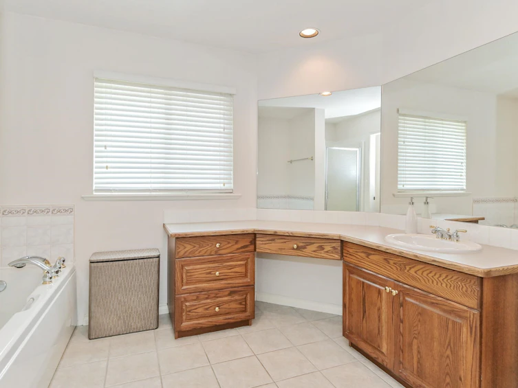 23802 112 Avenue, Maple Ridge, BC, V2W 1E5 - 23