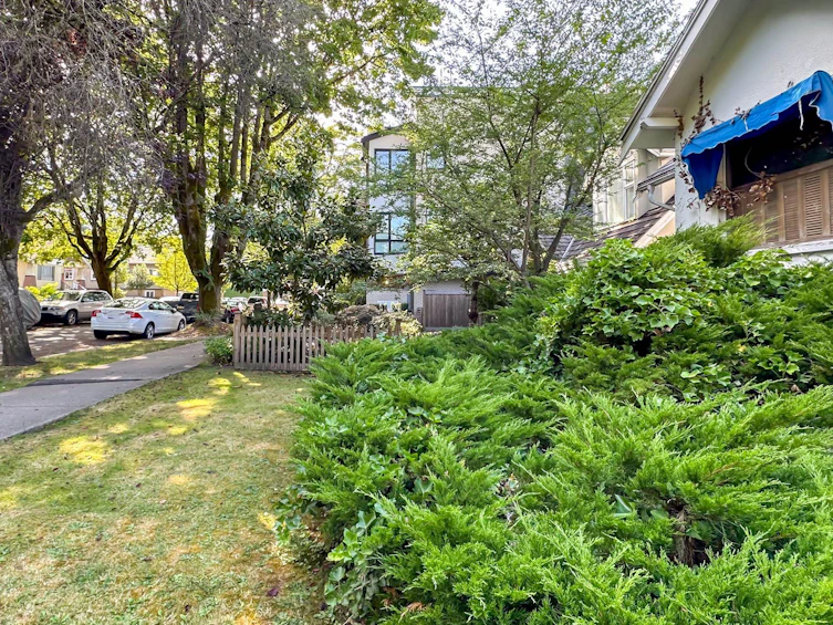 3657 West 11th Avenue, Vancouver, BC, V6R 2K4 - 4