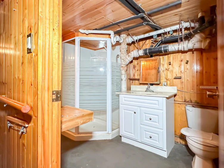 3657 West 11th Avenue, Vancouver, BC, V6R 2K4 - 32