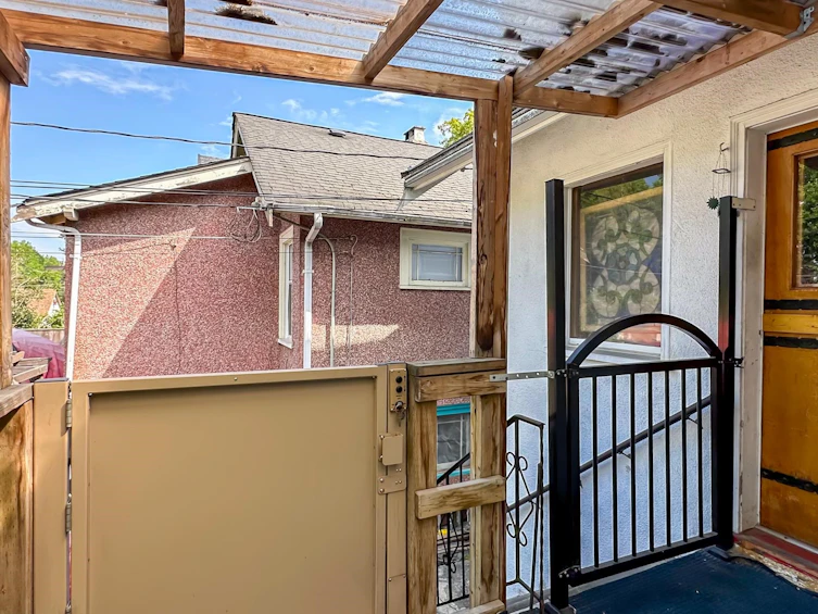 3657 West 11th Avenue, Vancouver, BC, V6R 2K4 - 38