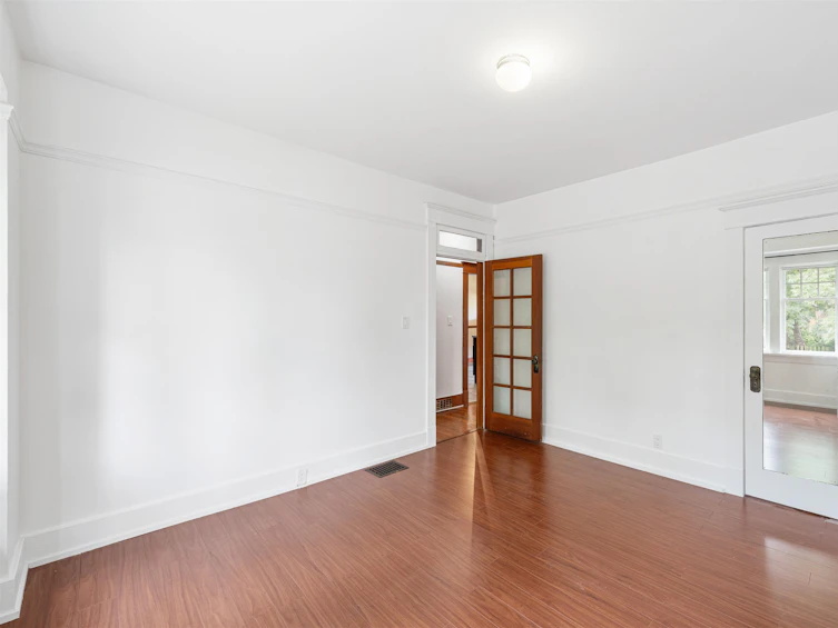 1735 Graveley Street, Vancouver, BC, V5L 3A9 - 3