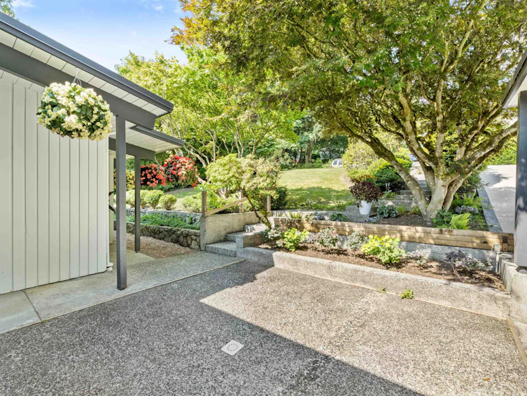 2973 Pasture Circle, Coquitlam, BC, V3C 2C3 - 38