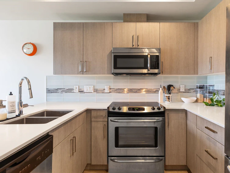 511-388 Kootenay Street, Vancouver, BC, V5K 0C5 - 2