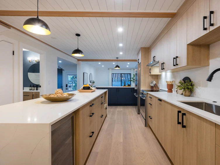 339 East 5th Street, North Vancouver, BC, V7L 1M1 - 3