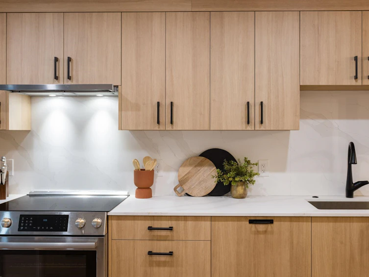 339 East 5th Street, North Vancouver, BC, V7L 1M1 - 4